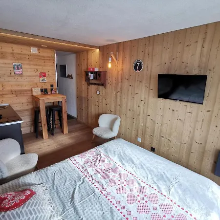Le Gypaete Apartment